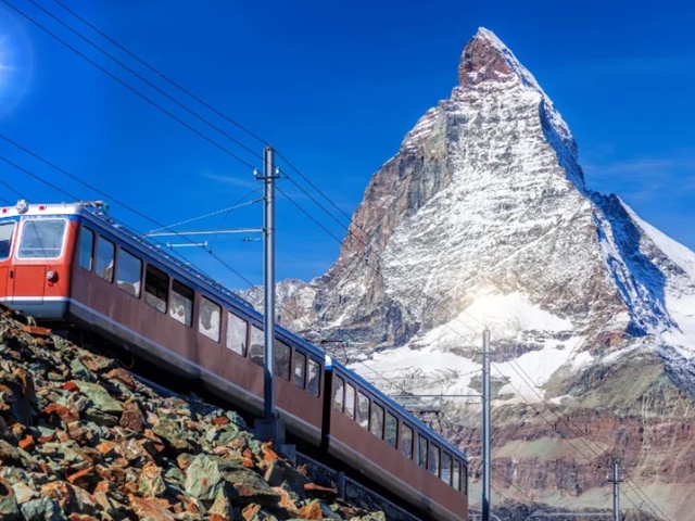 Szwajcaria z widokiem na Matterhorn